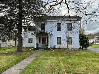 1st image of 854 Maple Ave