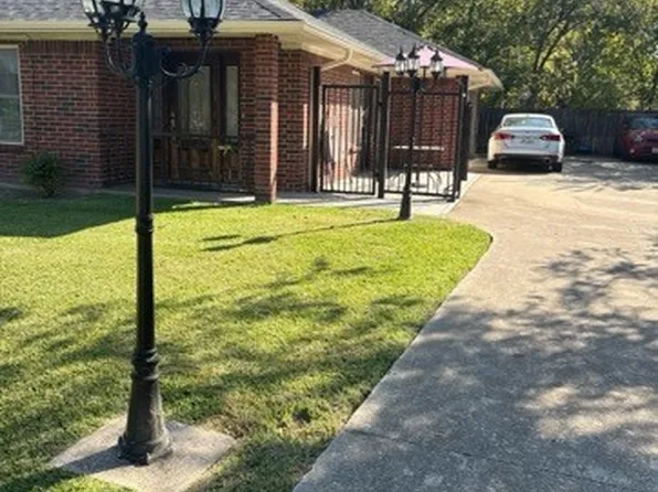 2517 Utilis St, Greenville, TX 75401