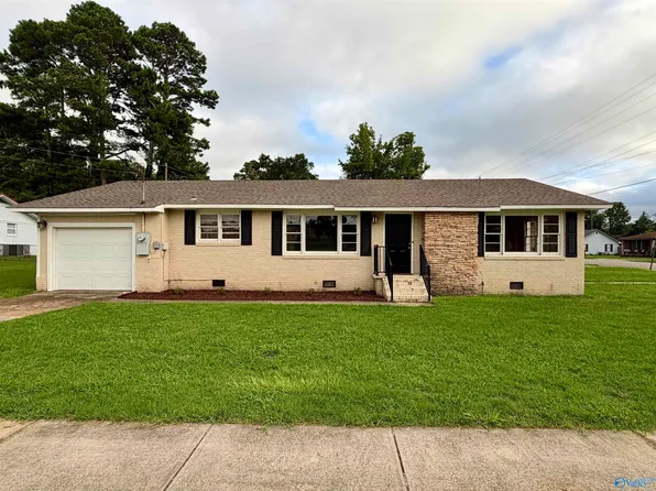 232 Main St, Moulton, AL 35650