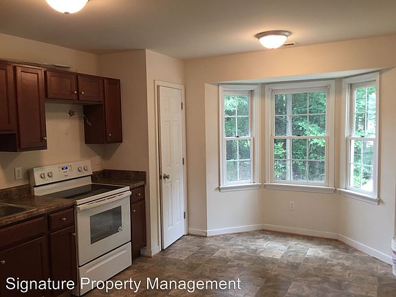 4th image of 9100 Brookwood Glen Dr