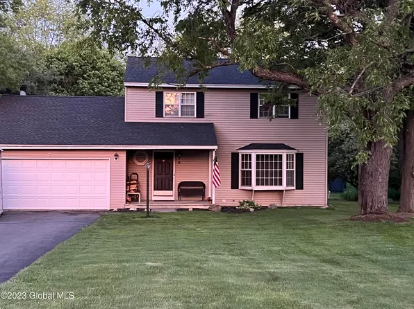 6 Marian Court, Altamont, NY 12009