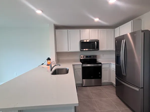 8396 Gower Trl, Wildwood, FL 34785