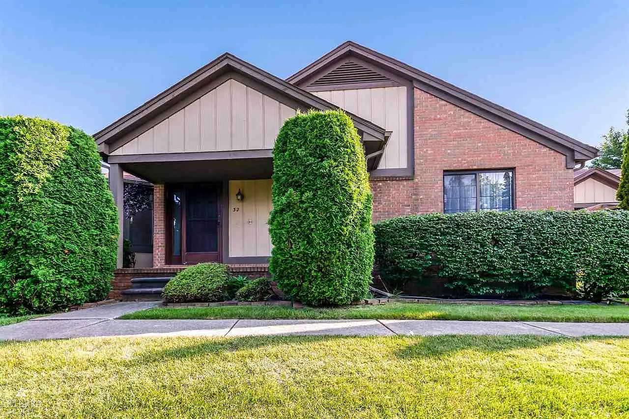 2 bed, 1.5 bath, 2280 sqft, $2,100 — Photo 2