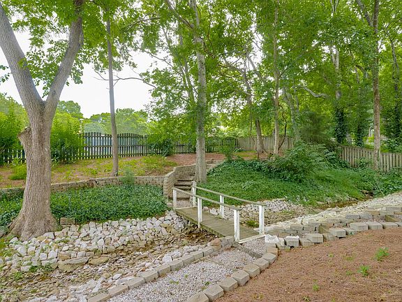 3rd image of 7033 Cotton Blossom Ln
