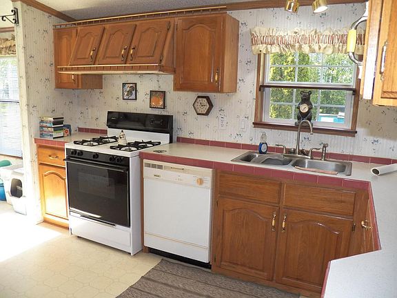 2nd image of 19116 Newton ROAD