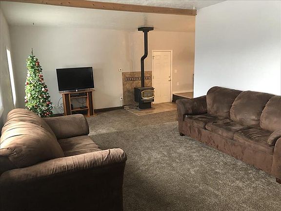 2nd image of 853 Melrose Dr