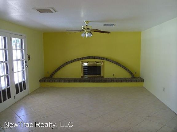 5th image of 6110 W Vernon Ave