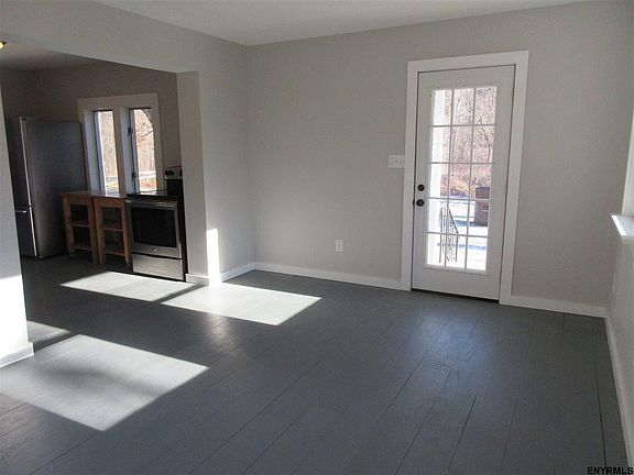 5th image of 240 Unionville Feura Bush Rd