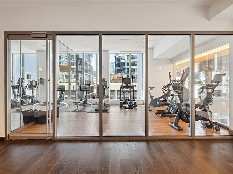 135 Seaport Blvd #1610 — Photo 22