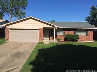 1006 S Virginia St, Muskogee, OK 74403