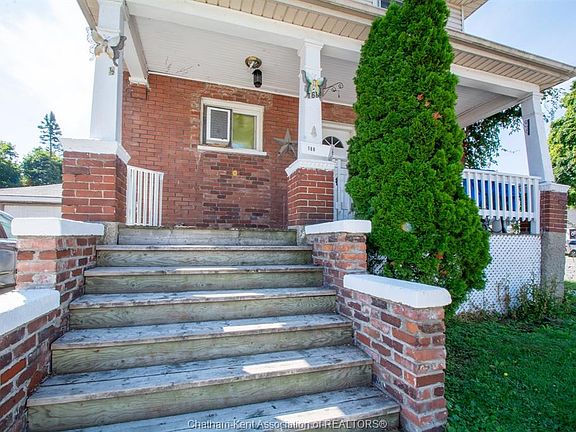 4th image of 168 Harvey St