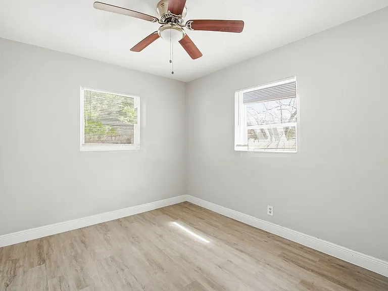 8419 N Semmes St — Photo 10