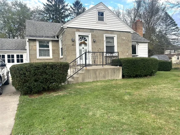 10 Roxbury St, Conklin, NY 13748