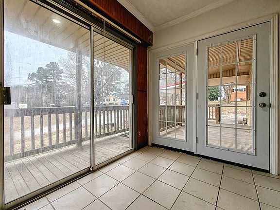 5th image of 95 Cole Cir