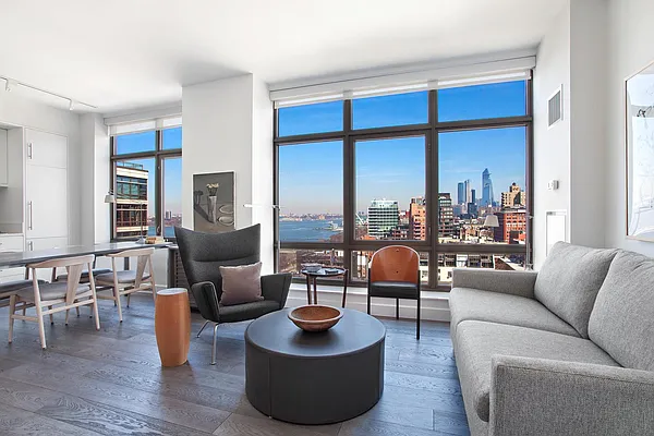 Rented by Platinvm Property Group New York | media 18