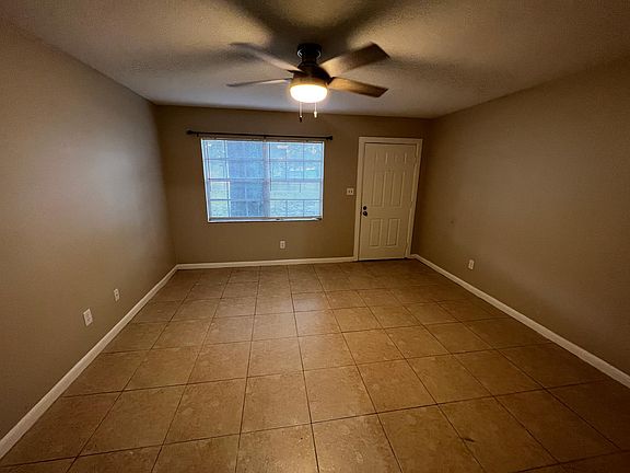 2nd image of 2305 SE 36th Ave #2305