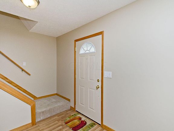 5th image of 385 Denison