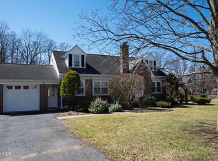 2814 Halsey Drive, Schenectady, NY 12304