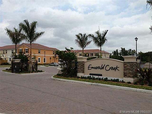 1st image of 12426 Emerald Creek Ct #12426
