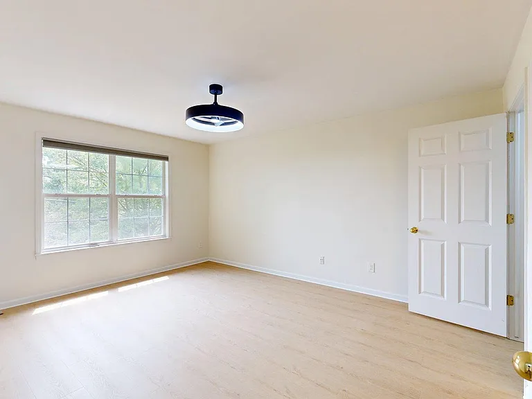 2812 Barclay Way — Photo 11
