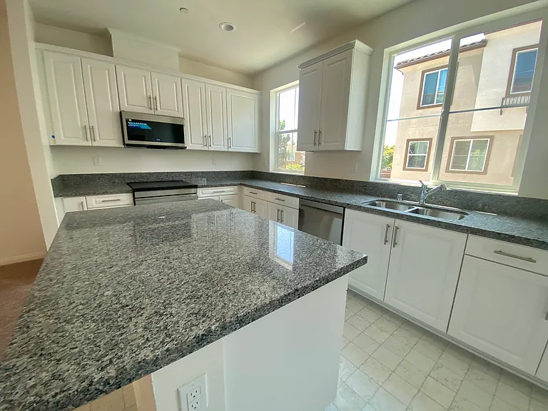 315 Liberty Way — Photo 5