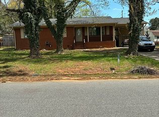 102 Northside Dr, Lexington, NC 27295