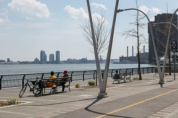 Rented by Pinnacle City Living | media 41