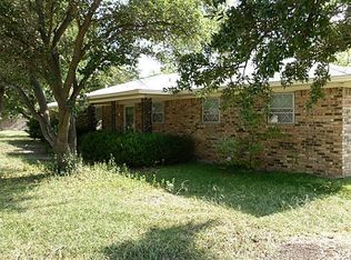 202 S Spencer St, Mart, TX 76664
