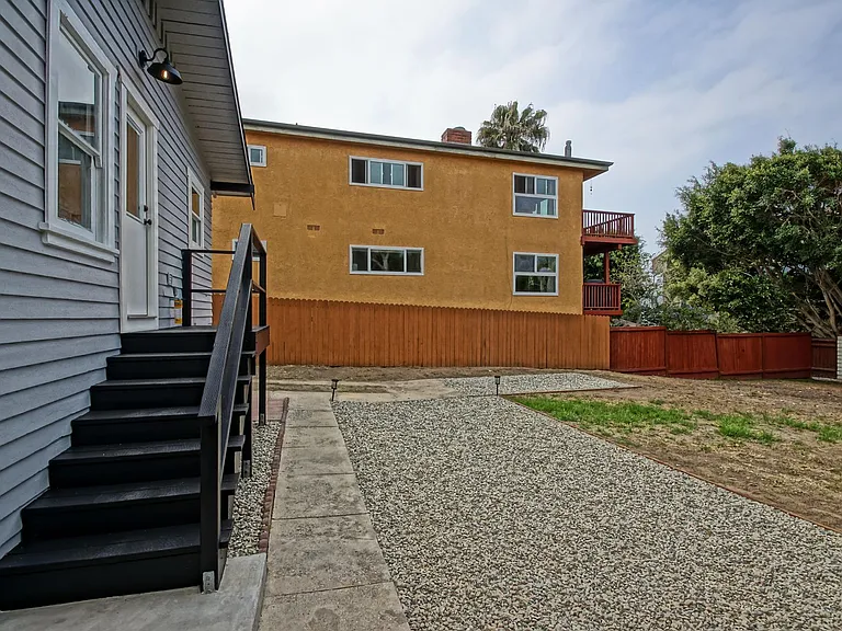 827 N Lucia Ave — Photo 25
