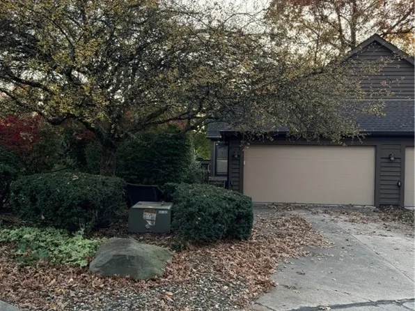 918 Arboretum Cir, Northfield, OH 44067