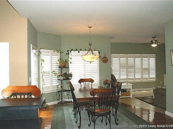 5th image of 2908 Lake Vista E