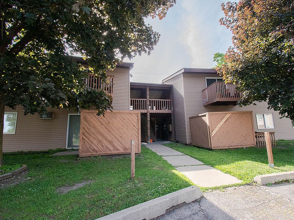 1st image of 2604 4th Ave NE APT 13