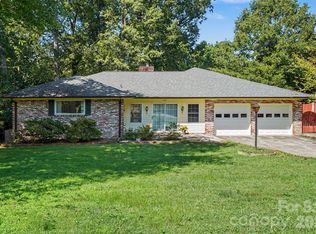 328 Brookwood Dr, Granite Quarry, NC 28146