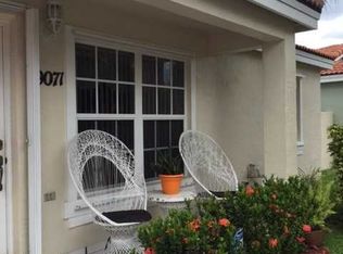 9071 NW 193rd Ter, Hialeah, FL 33018