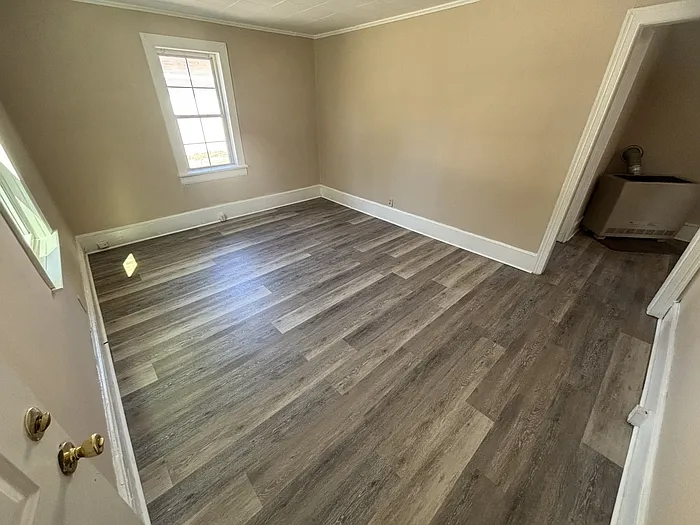 2 bed, 1.0 bath, $1,200 — Photo 3