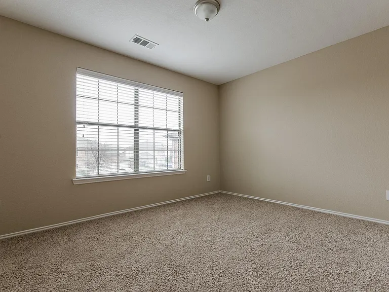 249 Niagara Falls Dr — Photo 31