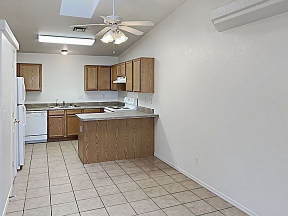 5th image of 2636 Tonto Dr Unit 101