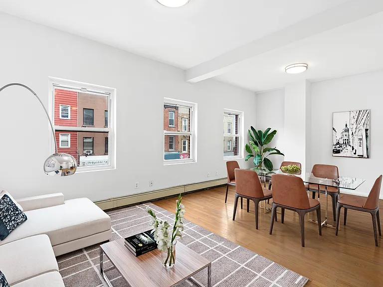 120 Smith St #1 — Photo 4