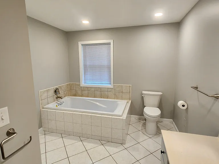 762 N Octorara Trl — Photo 12
