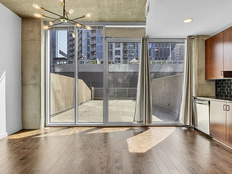 301 Demonbreun St #707 — Photo 14