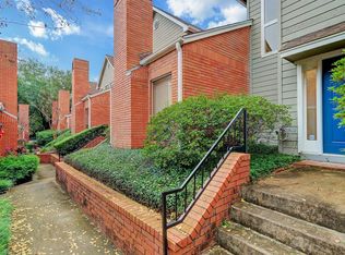 2400 Julian St APT 6, Houston, TX 77009