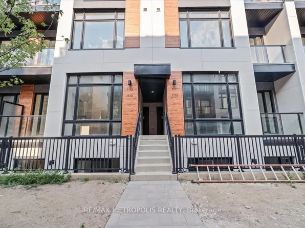 12 David Eyer Rd, Richmond Hill, ON