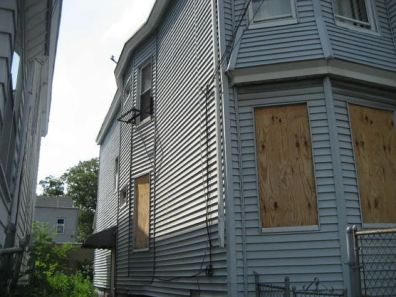 Building Photo 4