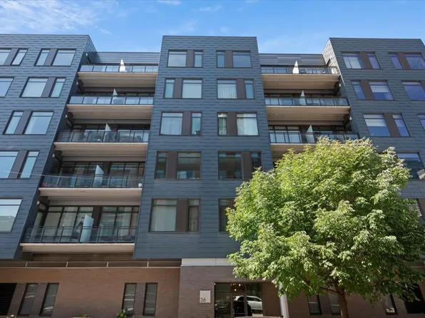 36 N Carpenter St APT 2N, Chicago, IL 60607