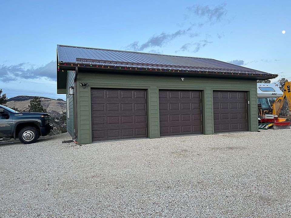 2nd image of 812 County Road 16