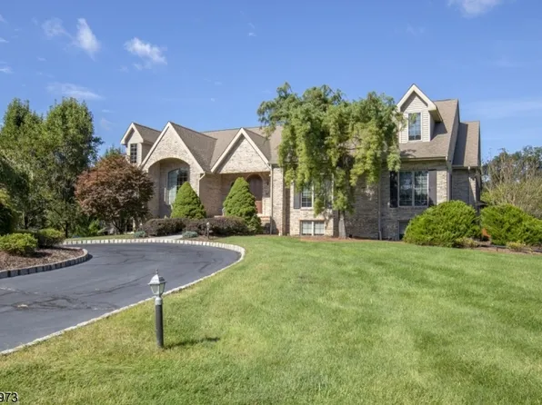 3 Kendall Ct, Mendham Twp., NJ 07945