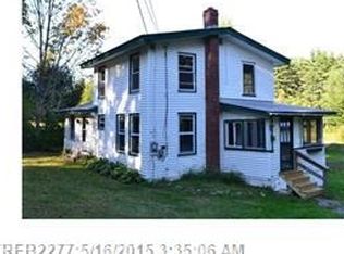1050 Pond Rd, Mount Vernon, ME 04352