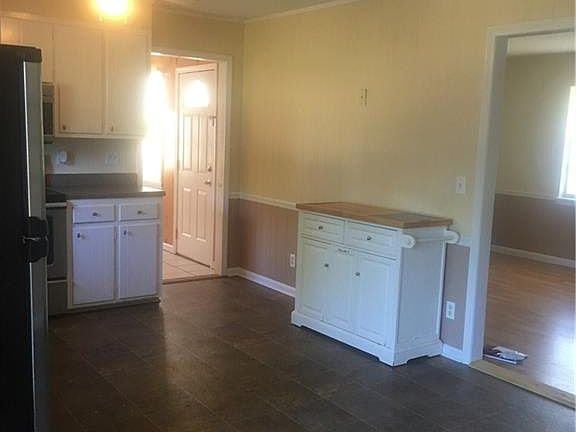 5th image of 4107 41st Ave