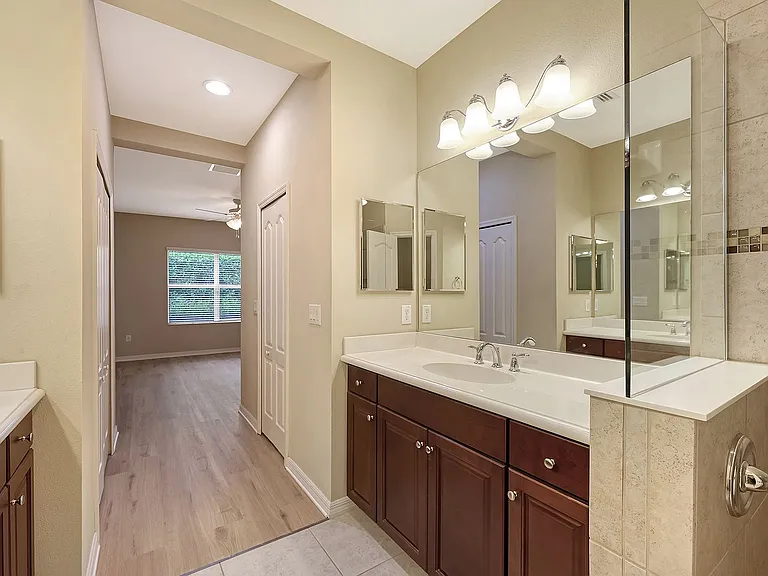 4904 Maymont Park Cir — Photo 21