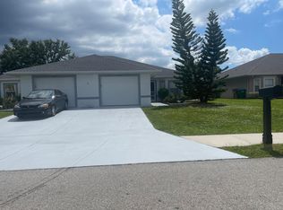 522 SE 8th St, Cape Coral, FL 33990